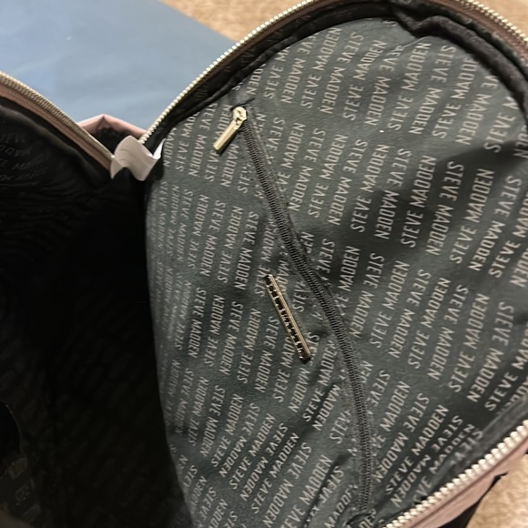 Steve Madden backpack - Picture 4 of 8